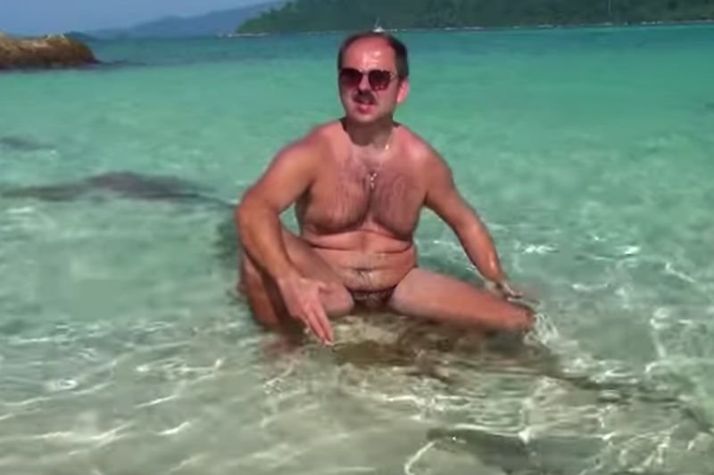 Sławomir Zapała lubi szokować, co potwierdził w swoim najnowszym teledysku.