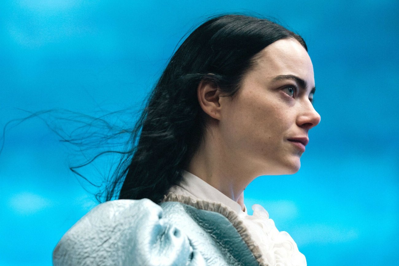 "Biedne istoty" z Emmą Stone trafią w lutym na VOD.