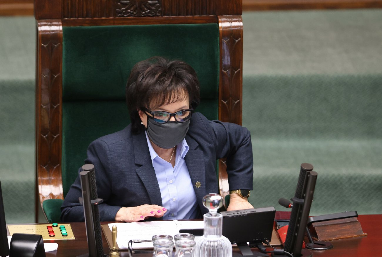 Sejm. Elżbieta Witek wyrzuciła posłów z obrad