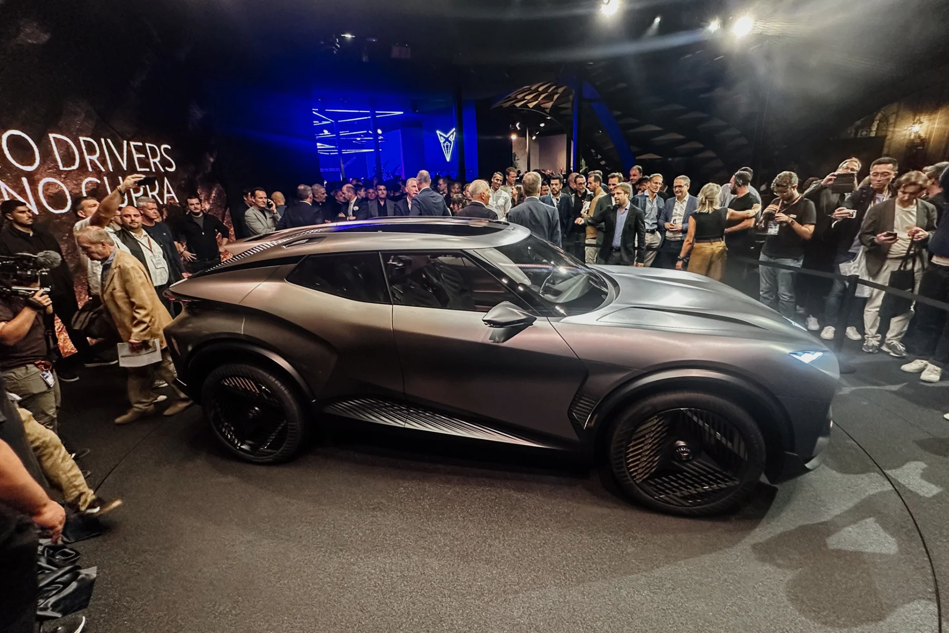 Cupra Tindaya przypomina... batmobil