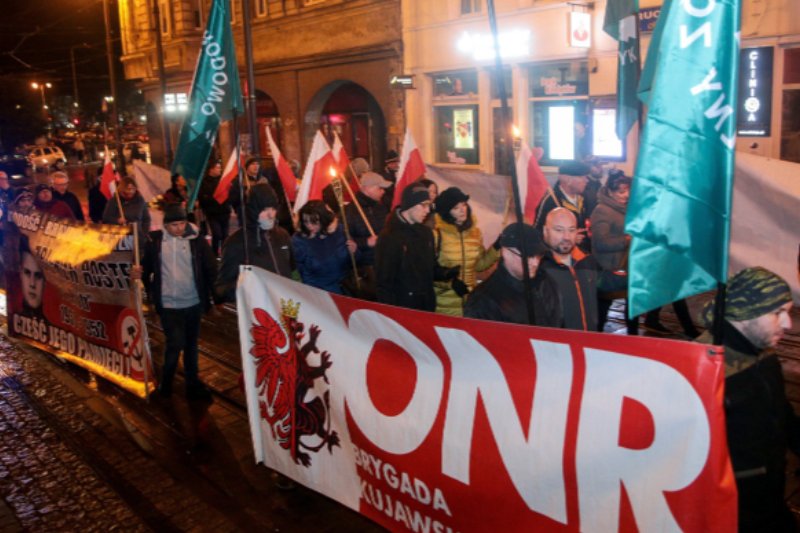 Wyrok w sprawie Roberta Kolińskiego. Można legalnie nazywać ONR faszystowską organizacją