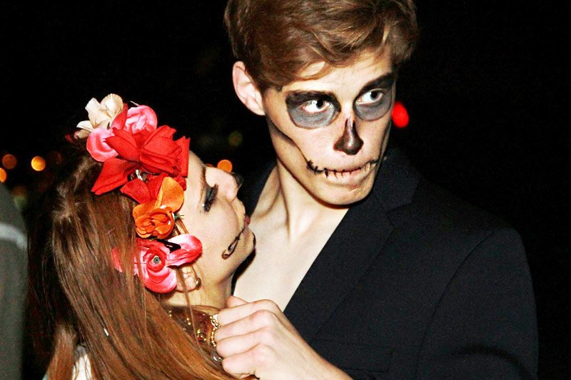 Halloween w Polsce powinno być zabronione niczym w Uzbekistanie? Na zdjęciu uczestnicy Wrocławskiej Parady Halloween 2014.