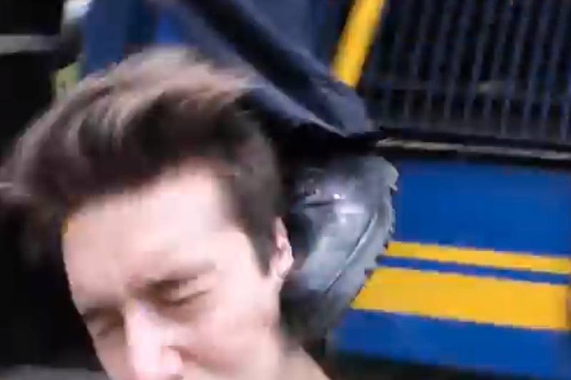 Jared Michael chciał pstryknąć sobie selfie na tle pociągu, kopnął go maszynista