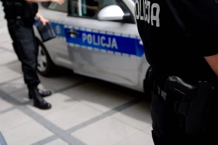 Doktorant UW miał zgwałcić studentkę. W tej sprawie do Prokuratury Okręgowej w Warszawie wpłynęło zawiadomienie o możliwości popełnienia przestępstwa.