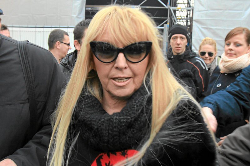 Strój Maryli Rodowicz podczas koncertu sylwestrowego wywołał duże kontrowersję.