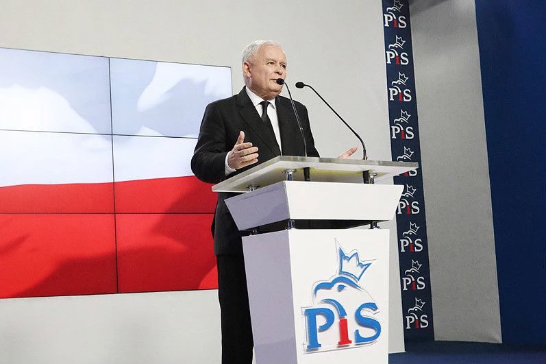 Jarosław Kaczyński zapowiedział rewolucyjne zmiany w wynagrodzeniach posłów.
