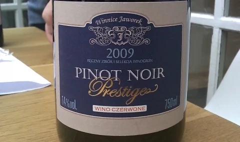 Pinot Noir Prestige z Winnic Jaworek, najlepsze obecnie wino czerwone w Polsce.
