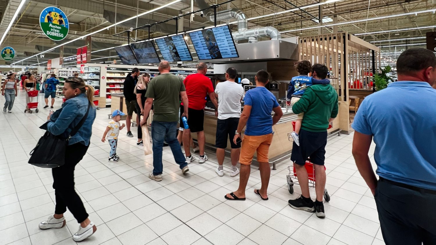 Ekspres Philips w Auchan za pół ceny. Ale warunek promocji zmusza do pośpiechu