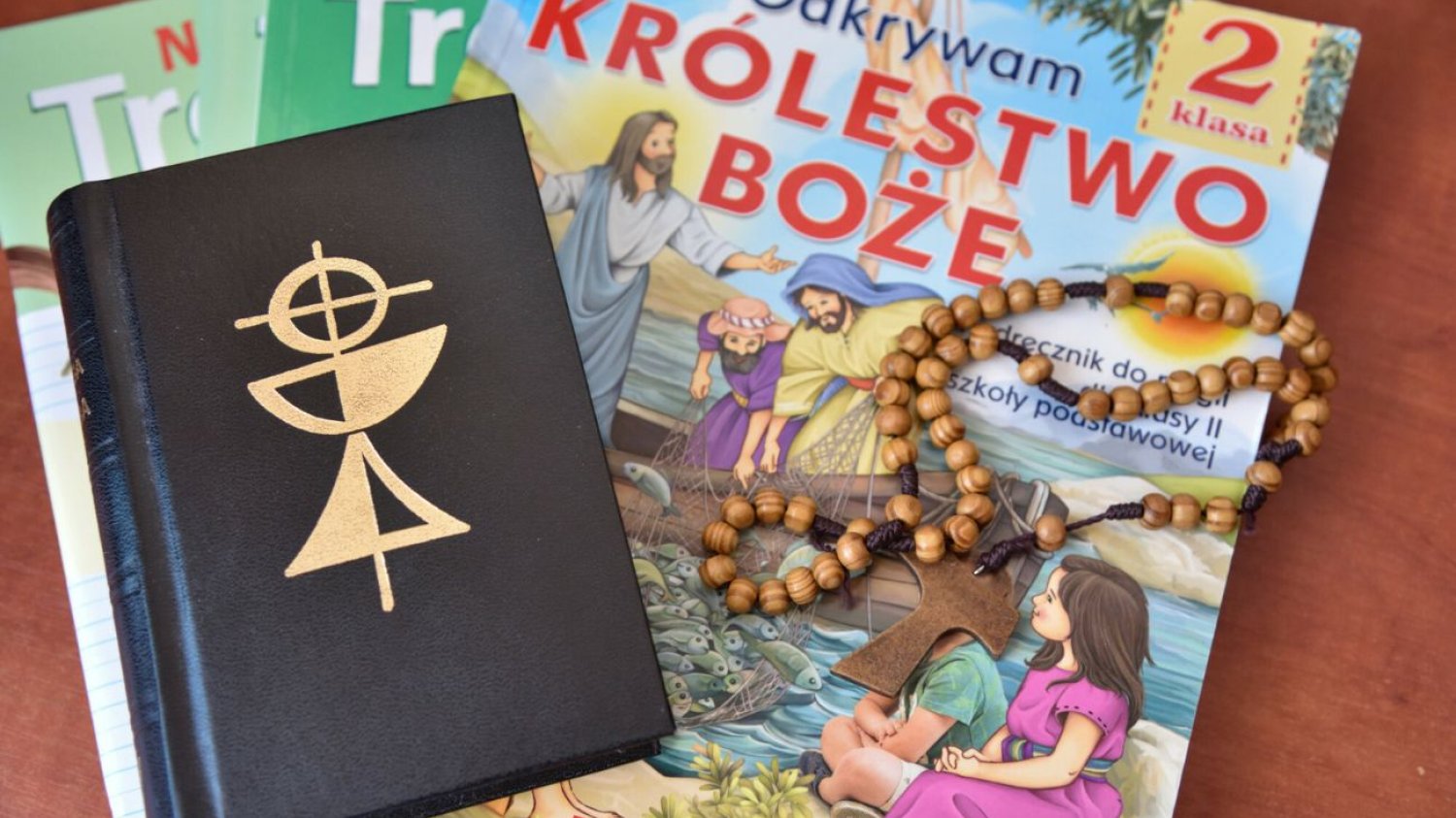 Religia w szkołach powinna być obowiązkowa. Ale jej formę trzeba całkowicie zmienić
