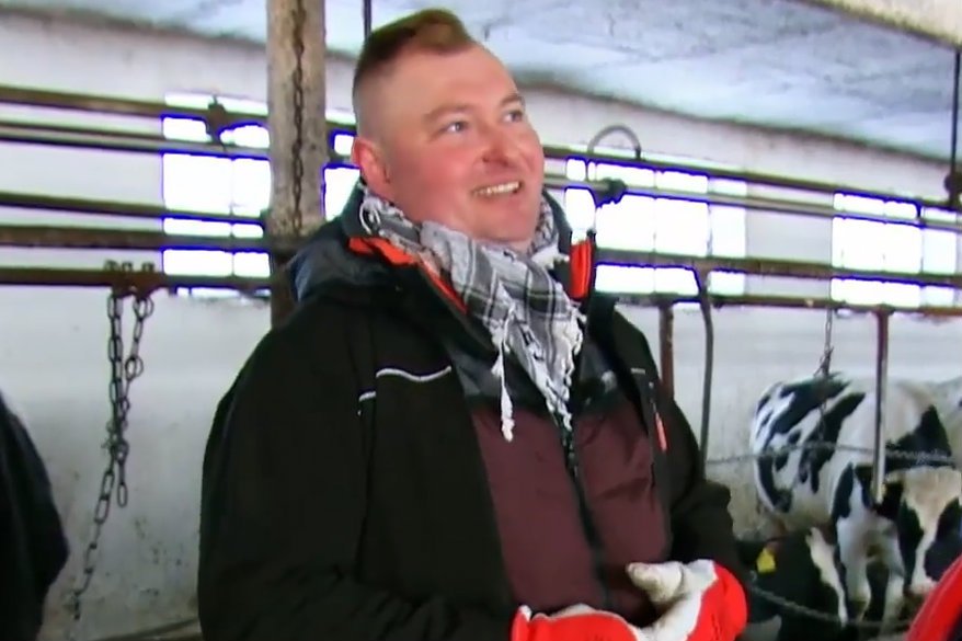 35-letni Łukasz to jeden z uczestników najnowszej edycji programu "Rolnik szuka żony".