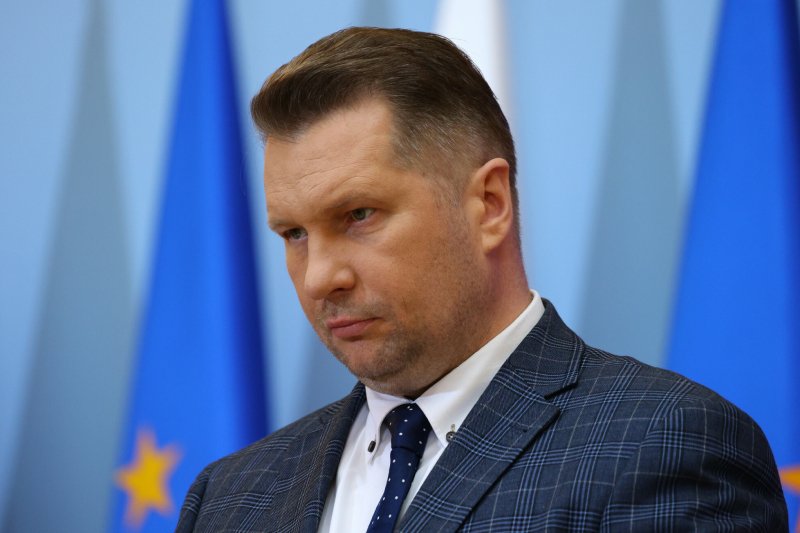 Zbiórka na pozew przeciwko Czarnkowi i autorom książki do HiT zakończona sukcesem