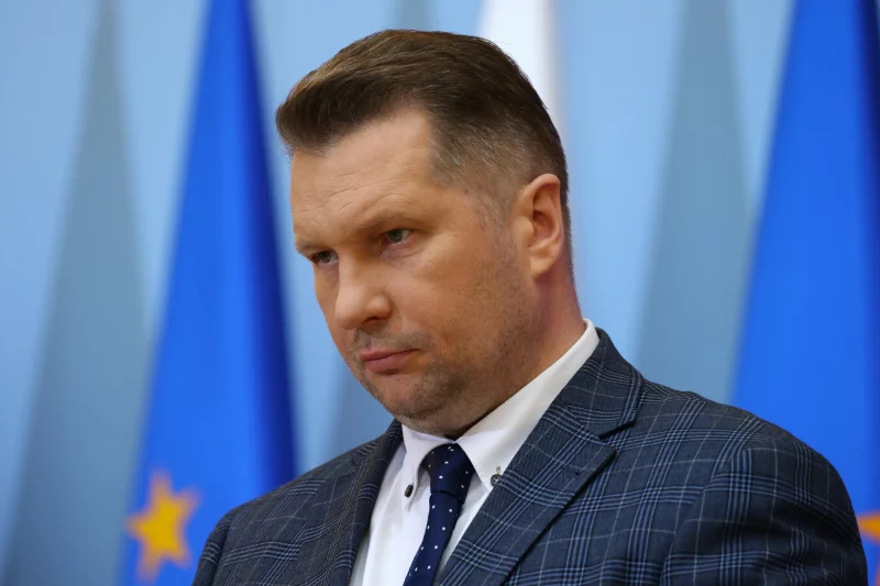 Zbiórka na pozew przeciwko Czarnkowi i autorom książki do HiT zakończona sukcesem
