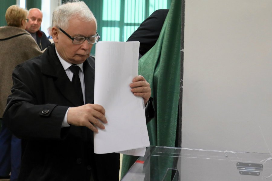 Jarosław Kaczyński ujawnił, na kogo zagłosuje w wyborach parlamentarnych 13 października. Poprosił też innych o taką samą decyzję.