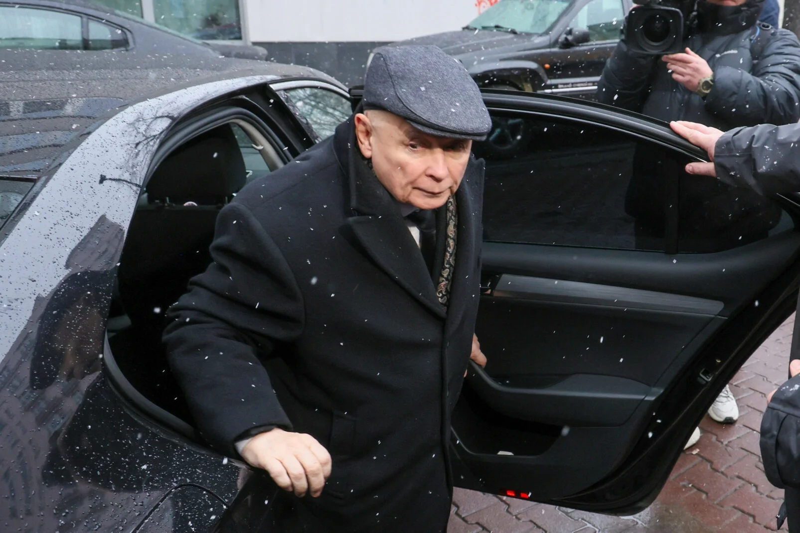 Nowe informacje ws. Kaczyńskiego w szpitalu. Miał opuścić placówkę