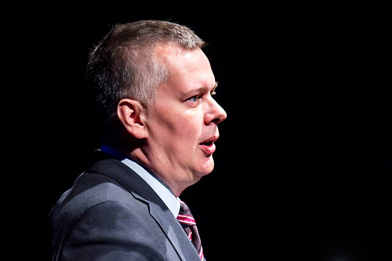 Lewicowa prasa w Niemczech nazywa wicepremiera i ministra obrony narodowej Tomasza Siemoniaka "hardlinerem nowej szkoły"