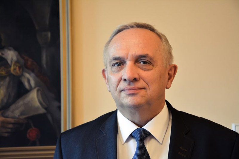 Delegowany przez rząd na komisarza w Radomsku Wiesław Kamiński to wujek prezydenta Andrzeja Dudy.