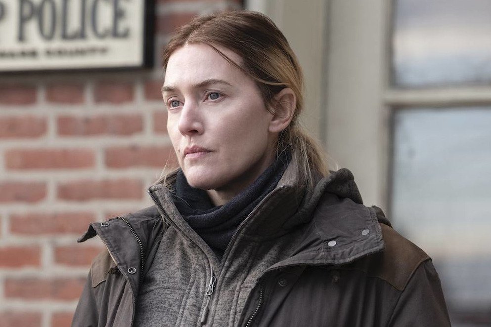 Kate Winslet wciela się w "Mare z Easttown" w zmęczoną życiem policjantkę z małego miasteczka