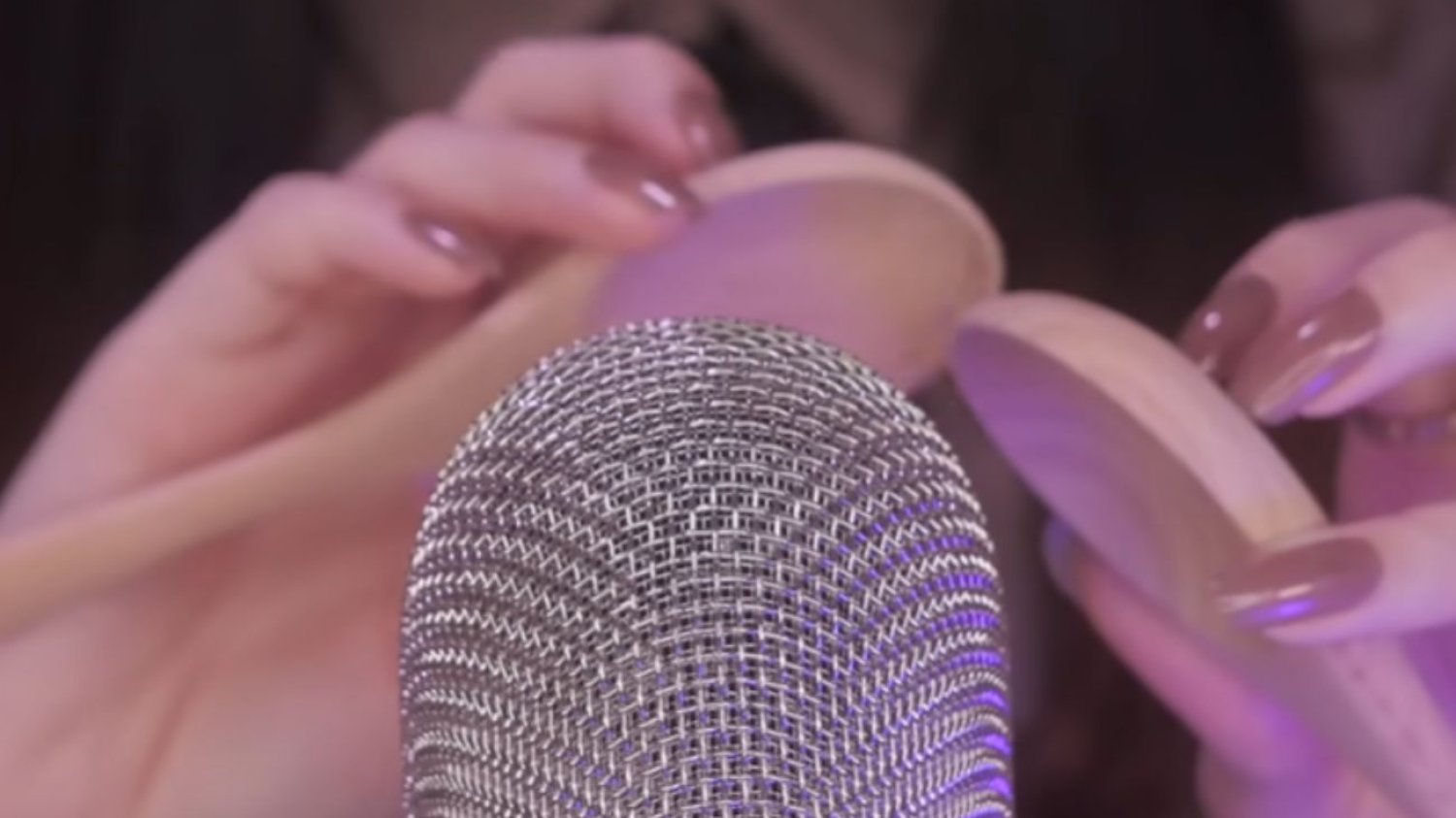 Na czym polega ASMR?