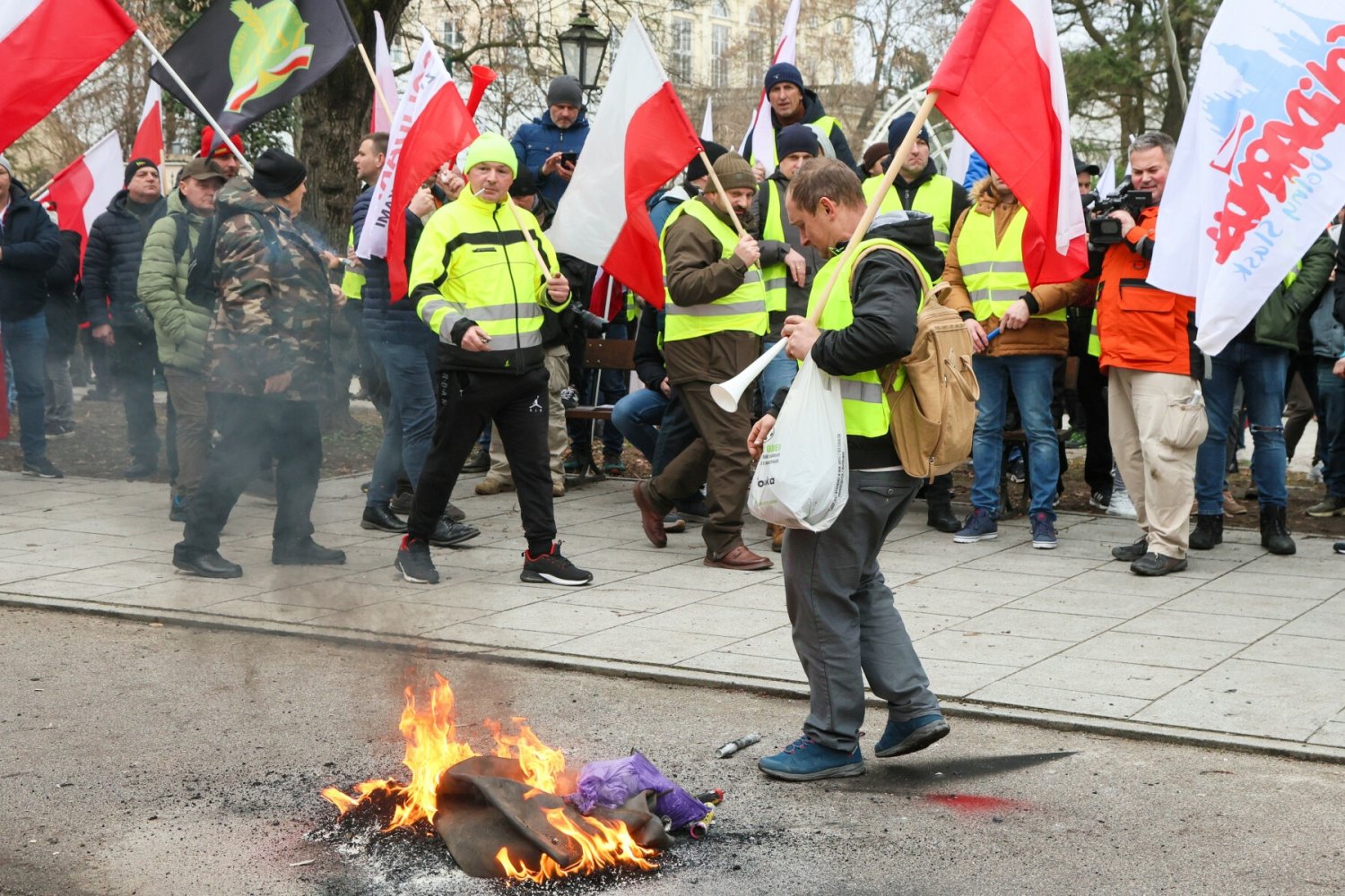 Zamieszki z udziałem rolników w stolicy. Wiadomo, ile osób zatrzymano.
