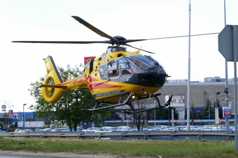 Niemcy: Dziecko w sklepie budowlanym przygniecione wózkiem z płytami