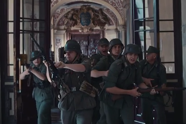 Spot promocyjny UWr zaskakuje - dzieje się w nim więcej, niż można się spodziewać.