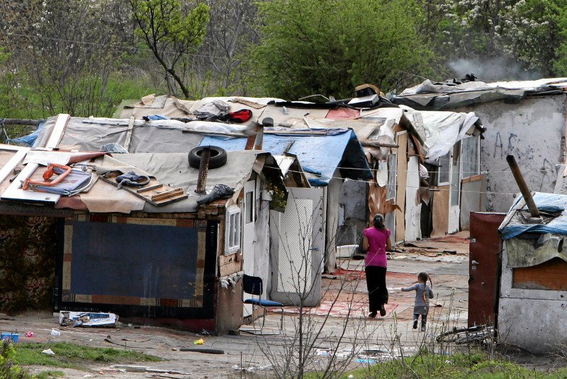 Jeszcze nieliczni wybierają edukację zamiast życia w obozowiskach