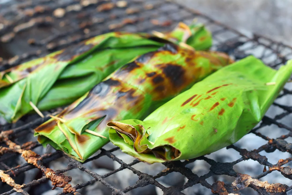 [url=http://shutr.bz/1mQ1SJt] Słodki ryż grillowany w liściach bananowca [/url]