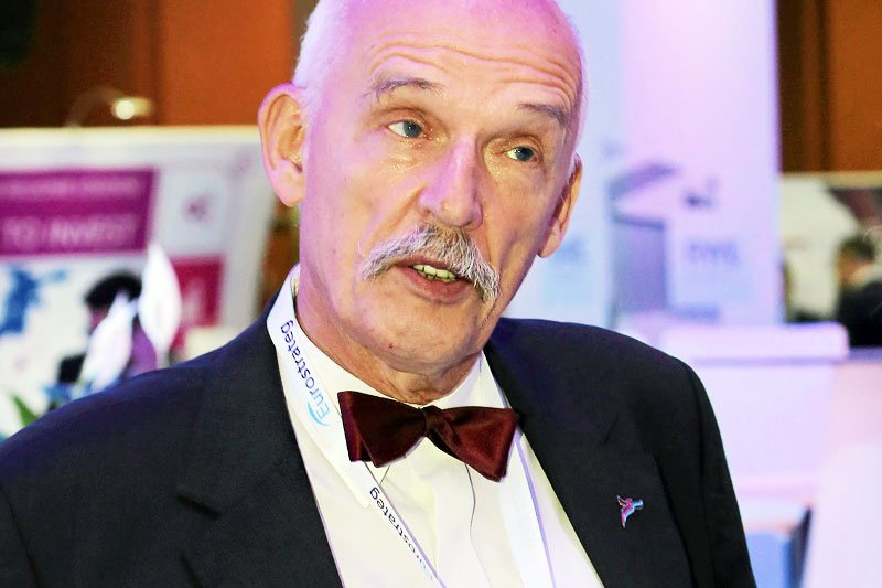 W czwartkowym programie "Kropka nad i" na antenie TVN24 Janusz Korwin-Mikke wrócił do swoich kontrowersyjnych opinii na temat rzekomego negatywnego wpływu towarzystwa dzieci niepełnosprawnych na pełnosprawne.