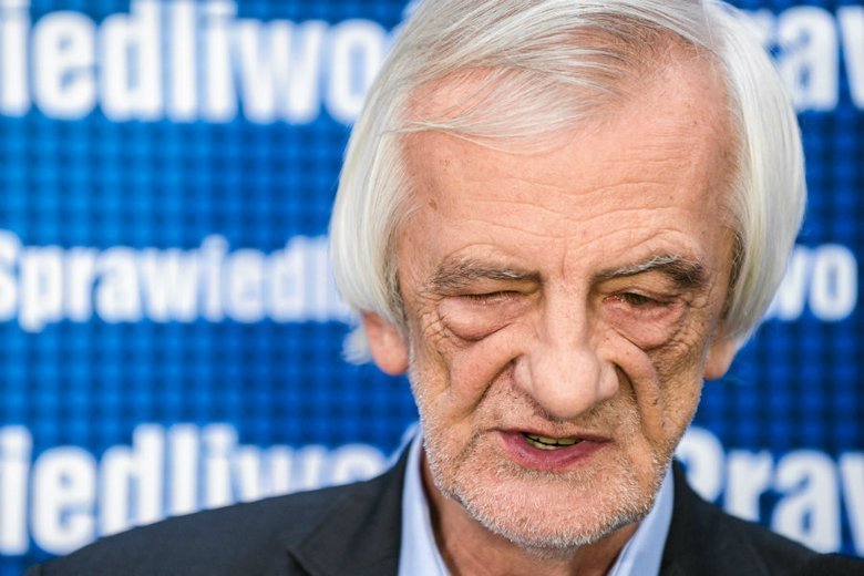 Ryszard Terlecki przyznał, że nie oglądał filmu "Tylko nie mów nikomu", ale wspomniał o "ataku na Kościół".