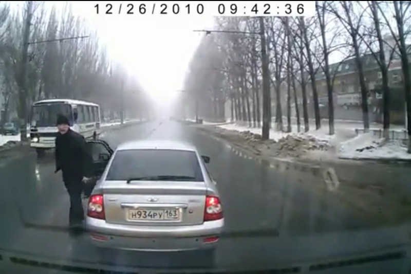 Dzięki kamerom udaje się zidentyfikować wielu sprawców zajść na drogach.