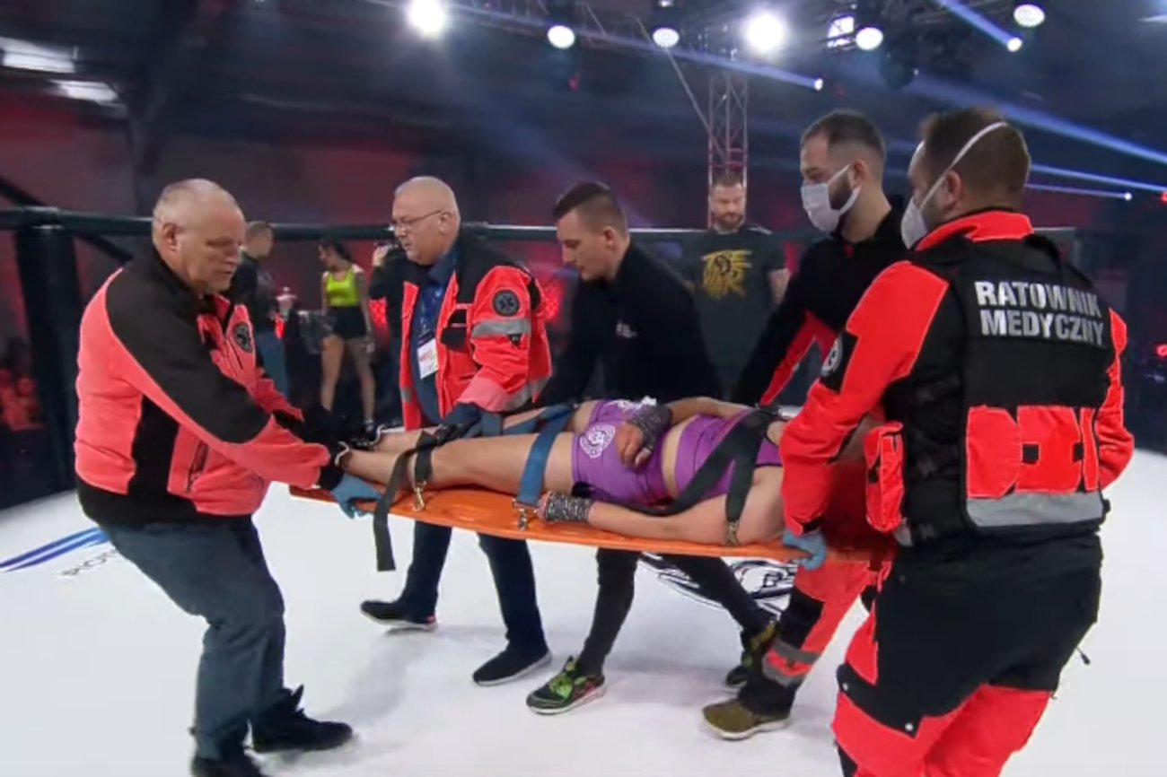 Gala The War 3 żle zakończyła się dla "Wojowniczki". Zawodniczka zemdlała i zakończyła walkę na noszach.