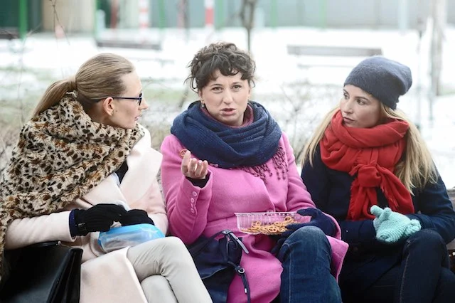 Monika Mariotti w serialu "Nie rób scen" wciela się w postać Ewy. Choć gra u boku Joanny Brodzik, to właśnie ona kradnie serca widzów.