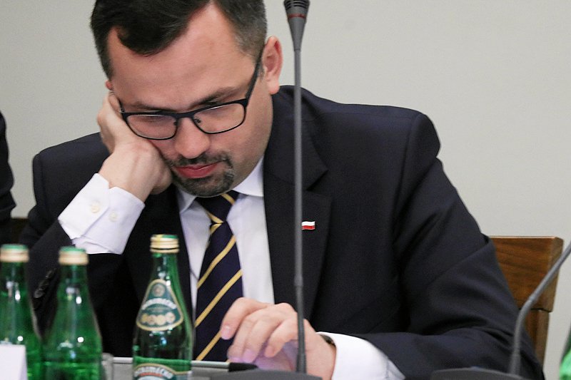 Poseł PiS Marcin Horała nie uniknął wpadek podczas przesłuchania Donalda Tuska. Teraz twierdzi, że to szef RE wypadł słabo.