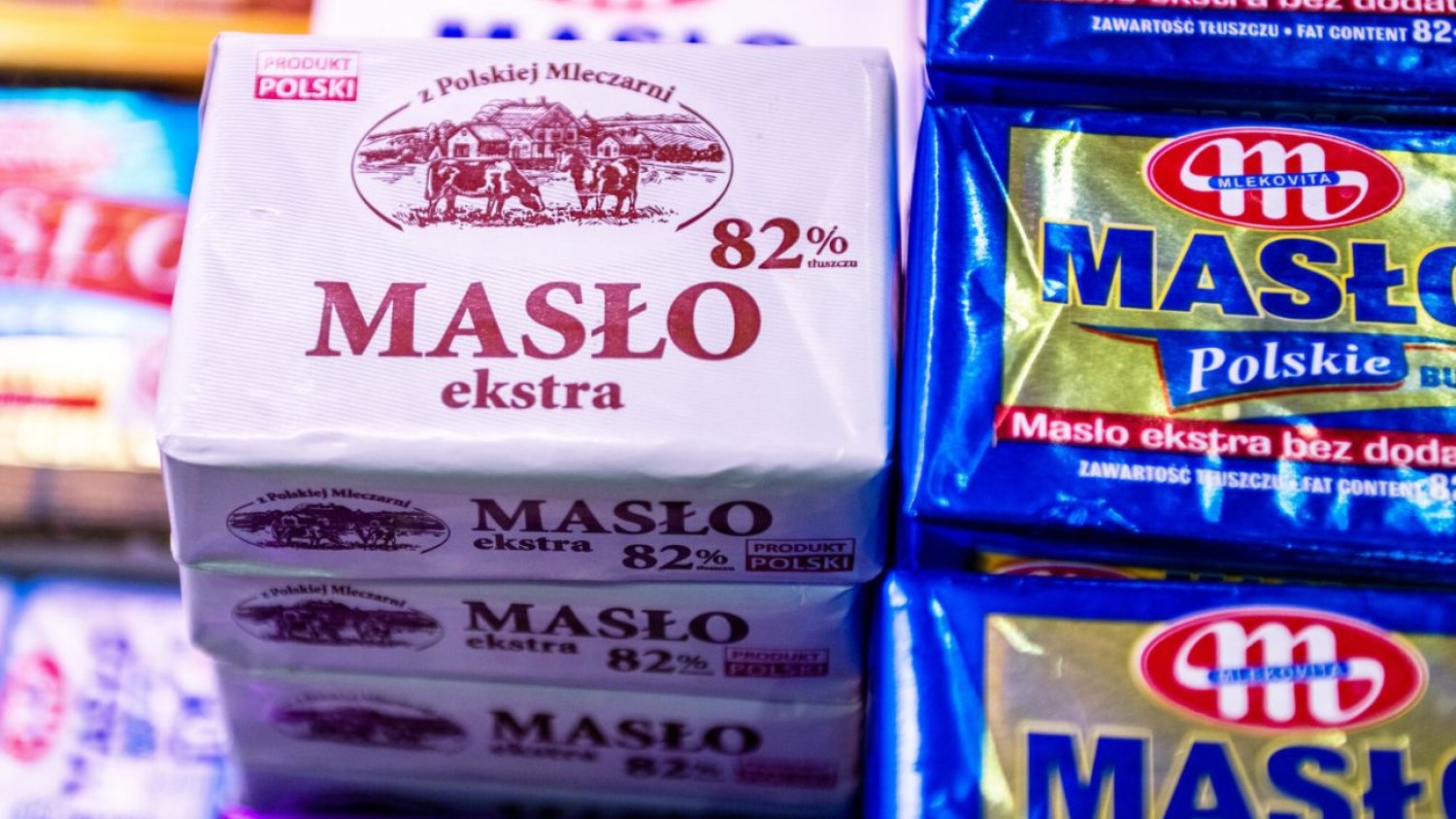 Masło na promocji w Biedronce. Tylko w piątek 13.12 możesz otrzymać kostkę za darmo. Promocja na masło w Biedronce. Możesz dostać kostkę za darmo przy zakupach.