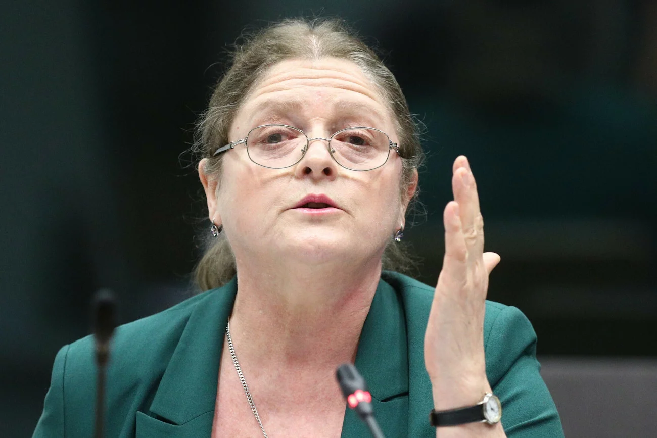 Krystyna Pawłowicz i Radosław Sikorski wymienili się kilkoma wymownymi zdaniami na Twitterze. W tle ewakuacja z Afganistanu.