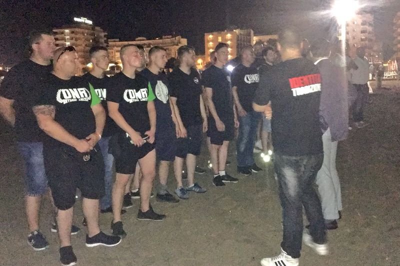 ONR postanowiło... patrolować plażę w Rimini we Włoszech.