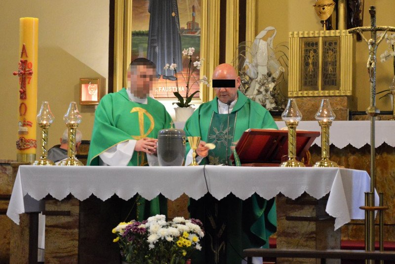 Pijany proboszcz z Gryfic Ireneusz P. miał sikać na ulicy, a potem znieważyć i uderzyć policjanta.