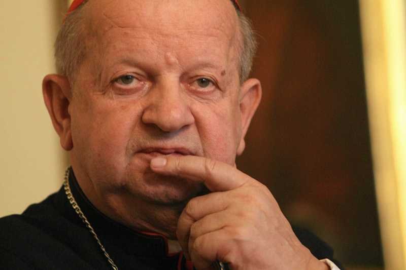 Hierarchowie podczas Bożego Ciała krytykowali m. in. in vitro, związki partnerskie czy edukację seksualną dzieci.