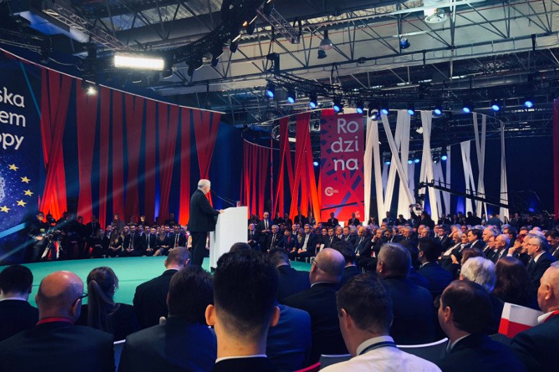 "A gdzie 500 zł dla niepełnosprawnych?" – pytają internauci reagując na nowe obietnice PiS.