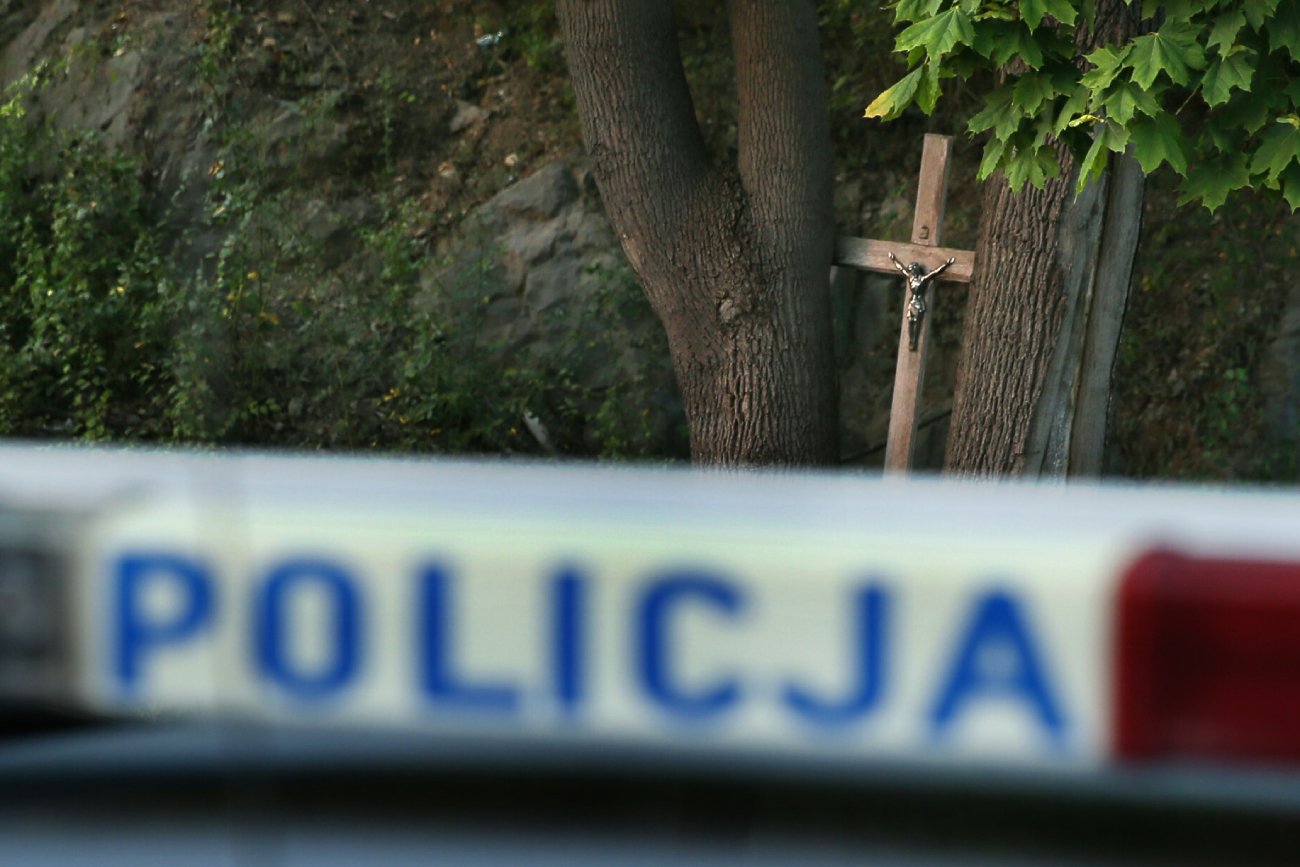 Złodziej w kościele w Poznaniu kradł lichtarze. Przyłapała go policja