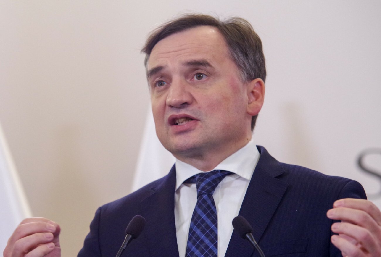 Sondaż. Polacy jednogłośni ws. inicjatywy Zbigniewa Ziobry. Pijani kierowcy będą tracić auta.