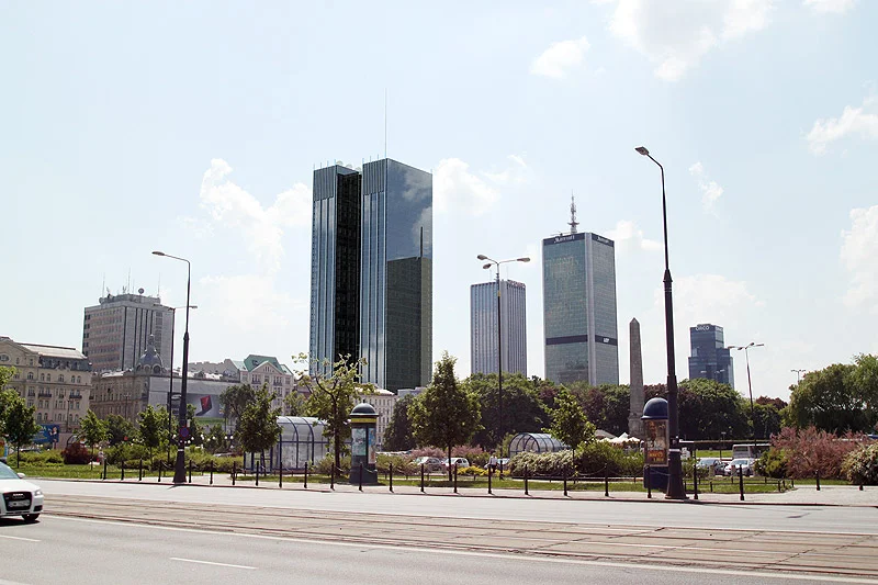 Część warszawskich aktywistów miejskich nie chce takich nowych wieżowców w centrum stolicy. Nie rozumieją, że w ten sposób działają na szkodę mieszkańców