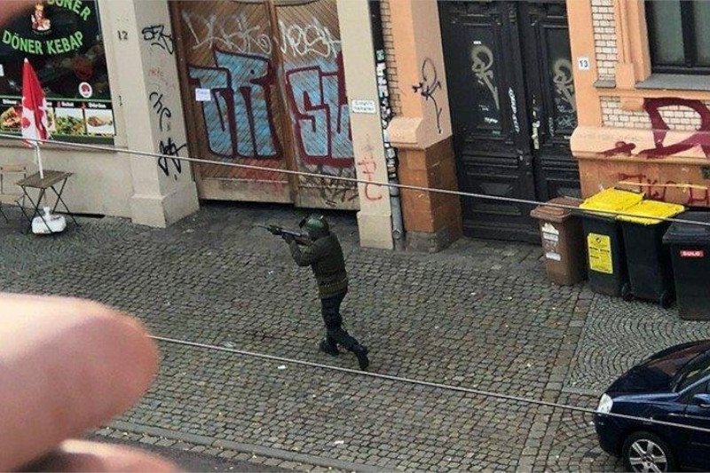 Napastnicy z Halle to prawicowi ekstremiści?