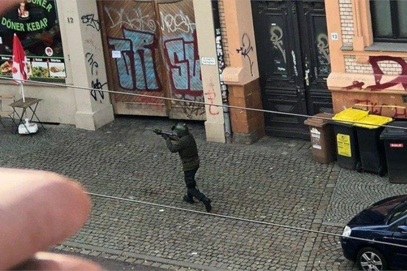 Napastnicy z Halle to prawicowi ekstremiści?
