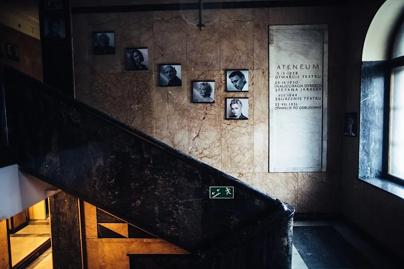W Teatrze Ateneum grają takie gwiazdy jak m.in. Grzegorz Damięcki i Artur Barciś