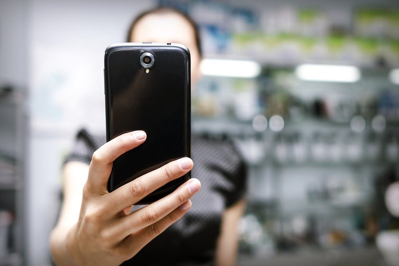 Avast ostrzega: sprzedajesz swój telefon z Androidem? Każdy może z łatwością odzyskać Twoje zdjęcia i dane.