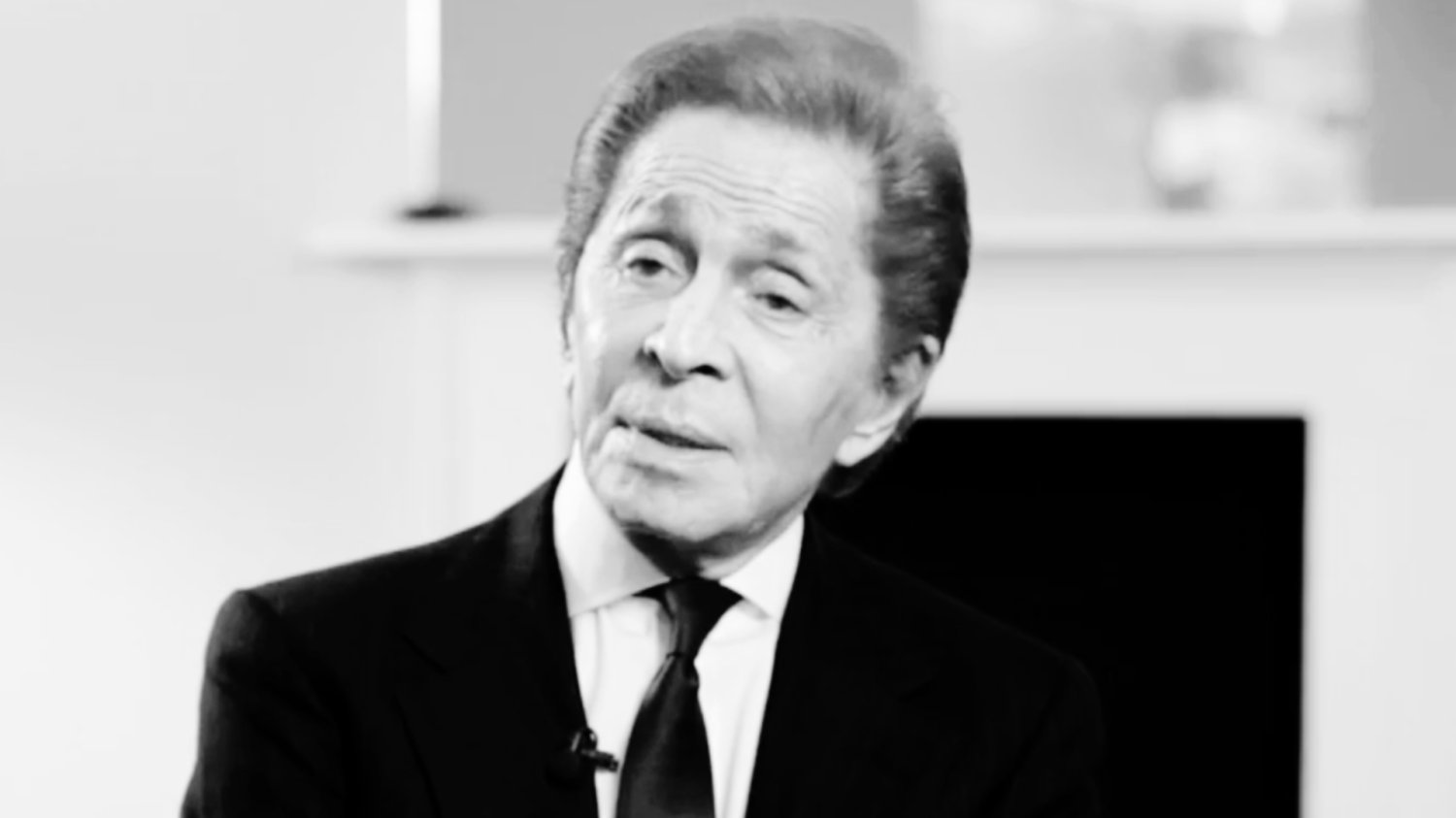 Valentino nie żyje. Był założycielem słynnego domu mody
