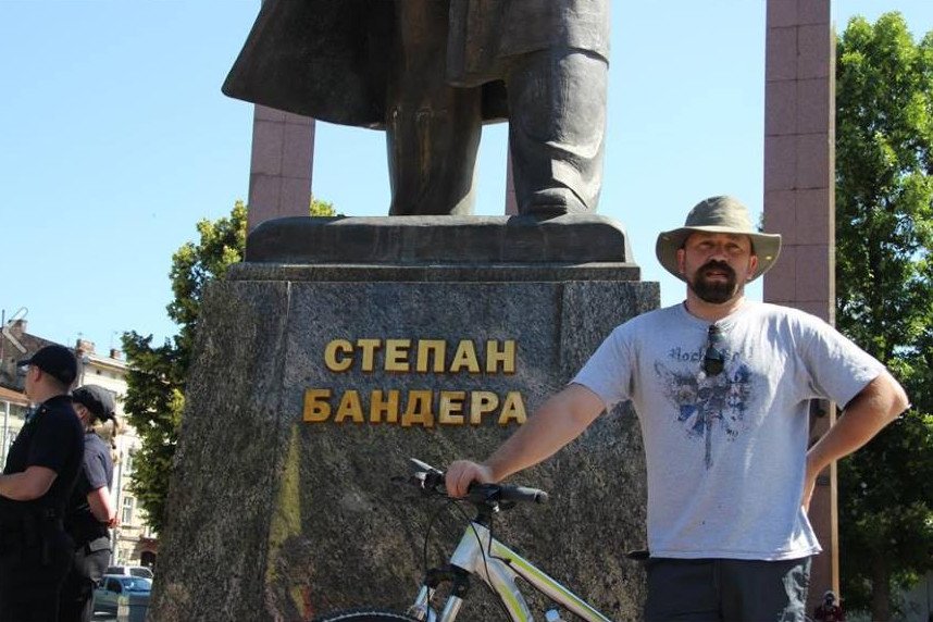 Lider grupy Ot Vinta nie kryje swoich probanderowskich sympatii.