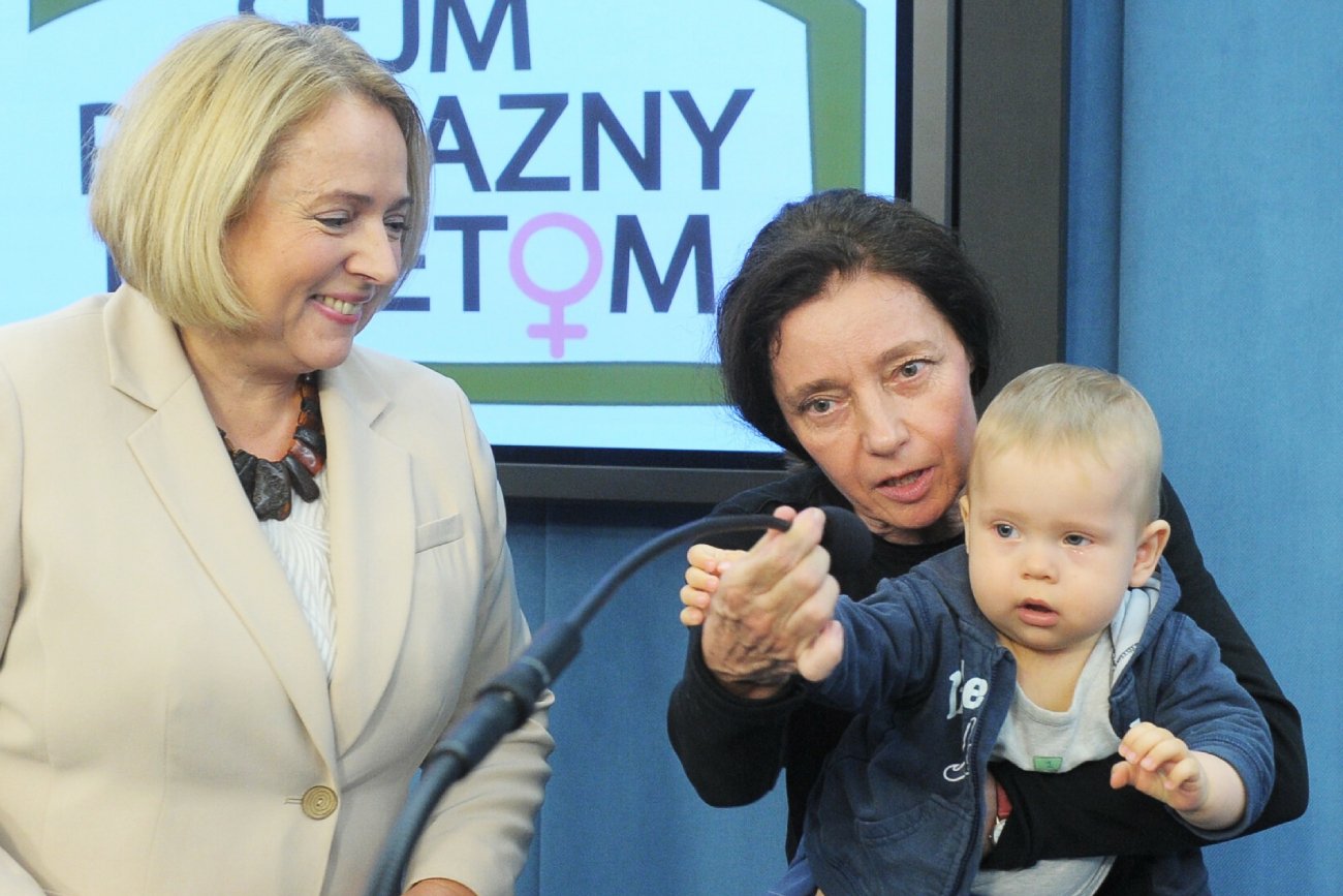 Testament "najstarszej matki w Polsce". Posłanka Wanda Nowicka zaskoczona