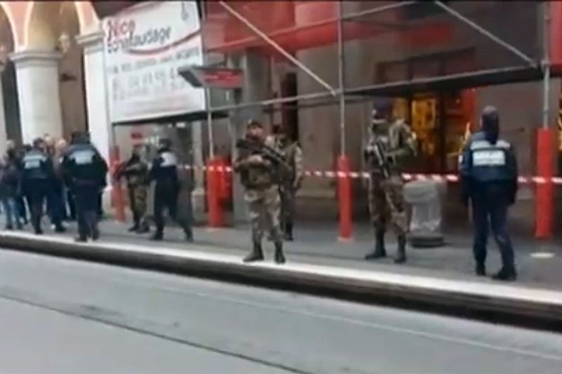 Moussa Coulibaly zaatakował patrol żołnierzy pod synagogą w Nicei.